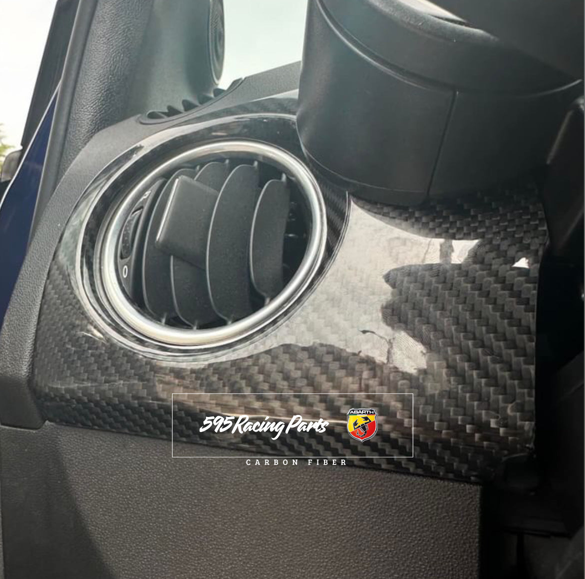 UK version dashboard cover in carbon for Abarth 595 - 695 - Restyling