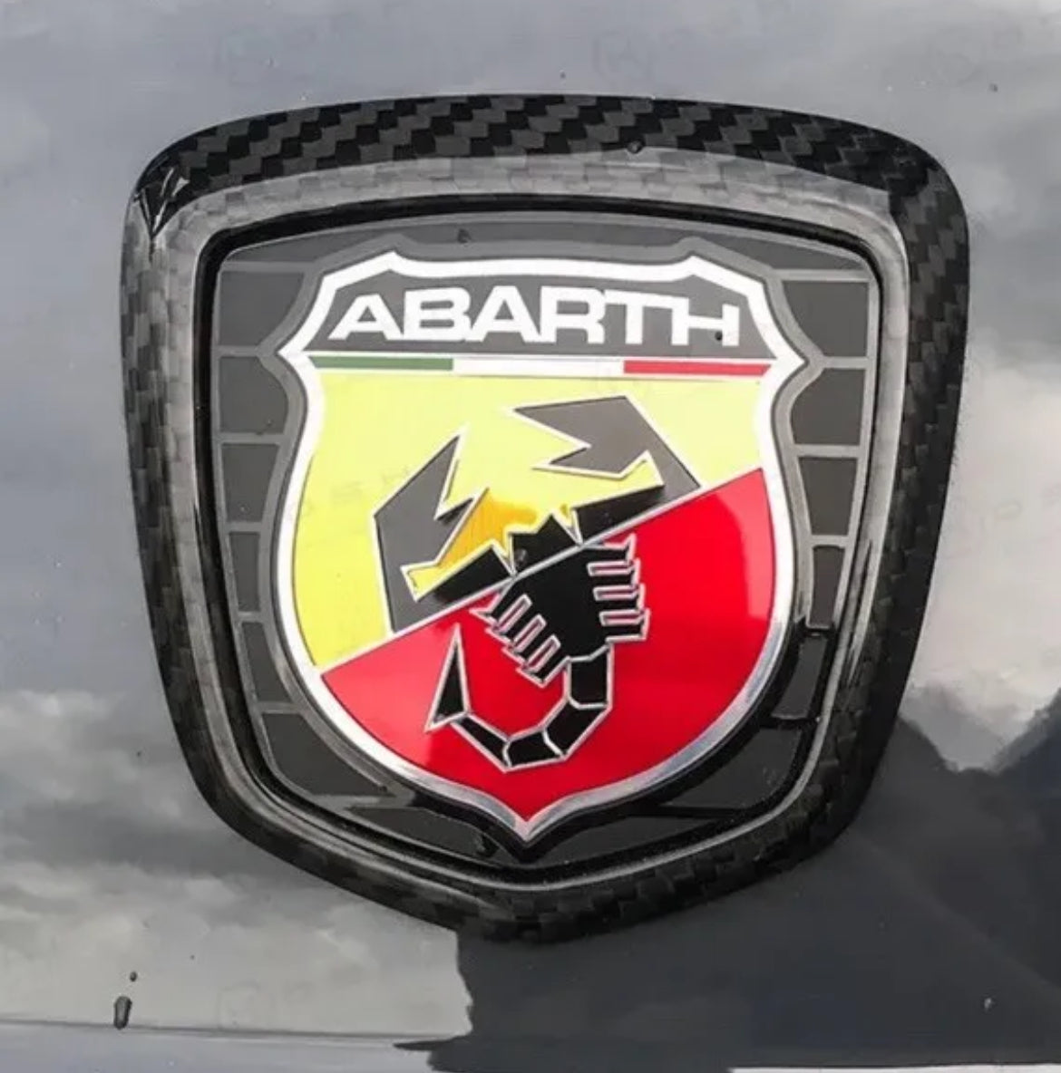 Fiat 500 Abarth 595 - 695 carbon rear Logo cover