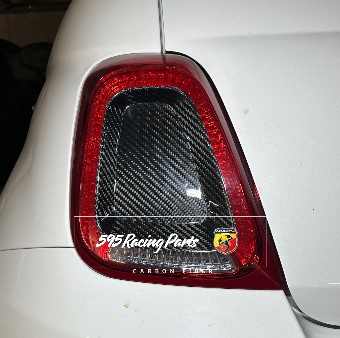 Pair of rear light plates with carbon edge for Abarth 500 - 595 - 695