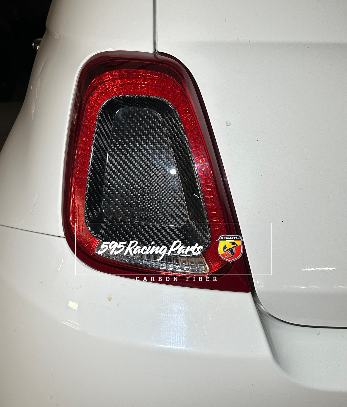 Pair of rear light plates with carbon edge for Abarth 500 - 595 - 695