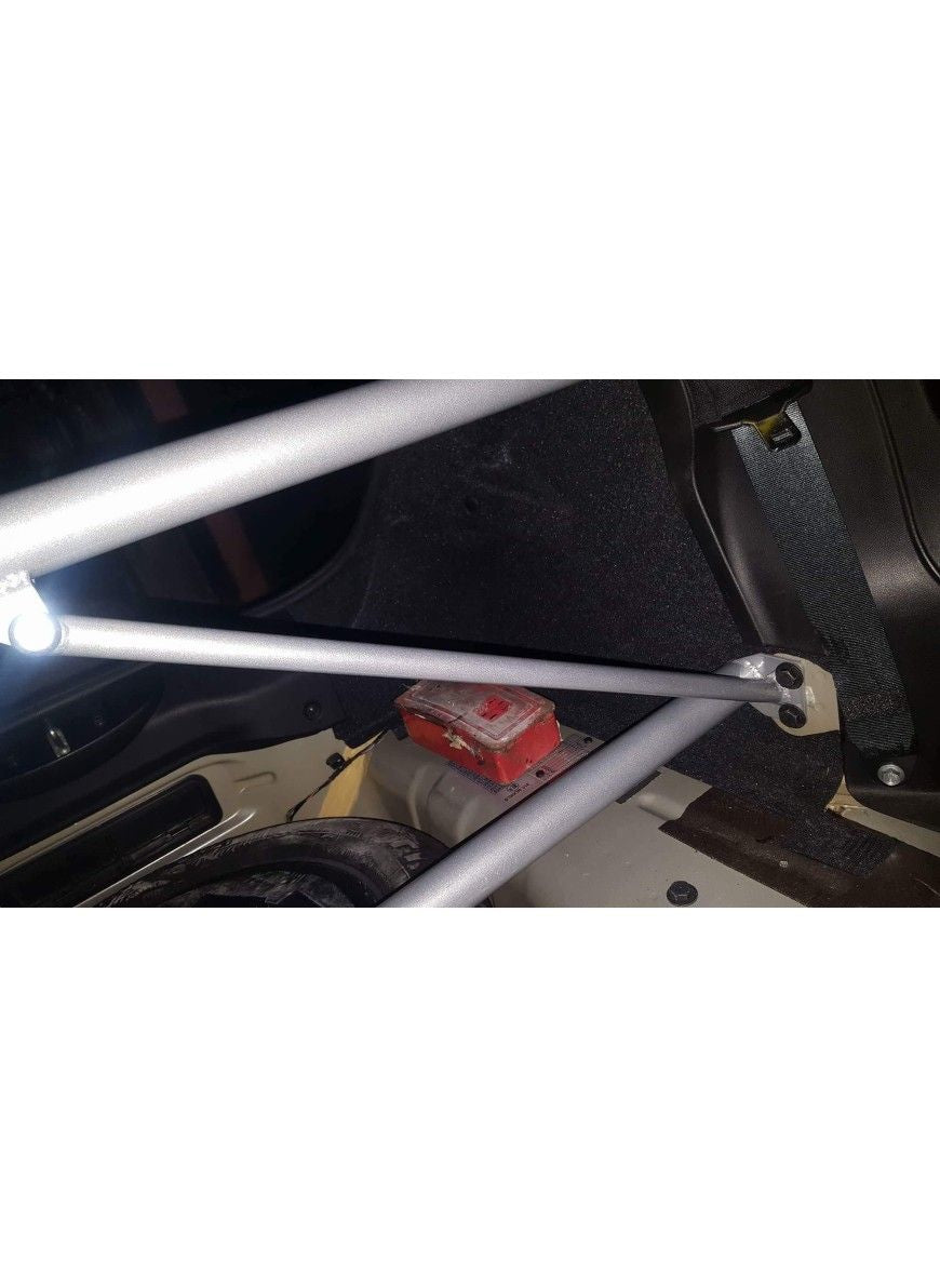 DNA Racing rear frame stiffening bar kit